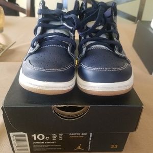 Navy blue and white Jordan